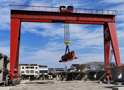 Rubber Tyred Gantry Crane / RTG (crane)