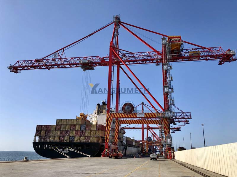 port-crane-market